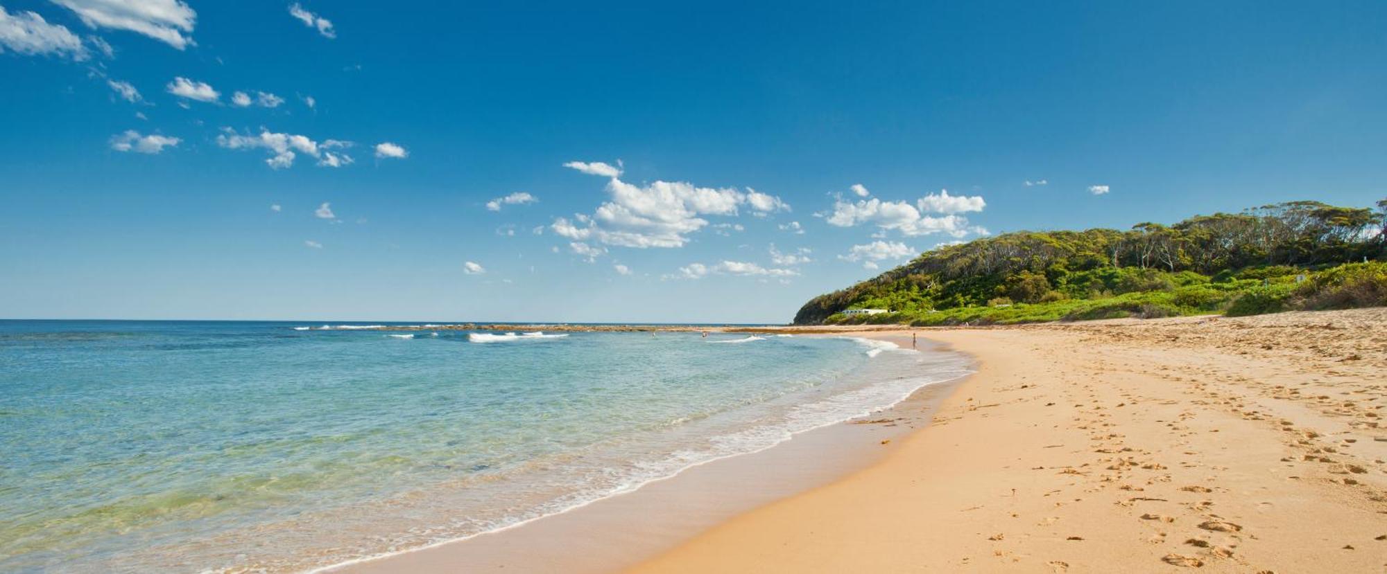Blue Lagoon Beach Resort Bateau Bay Exterior photo