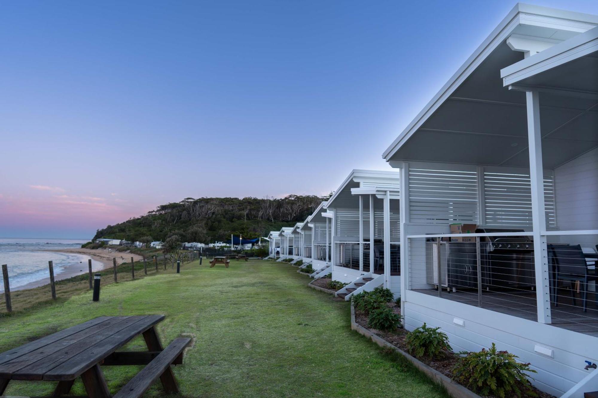 Blue Lagoon Beach Resort Bateau Bay Exterior photo