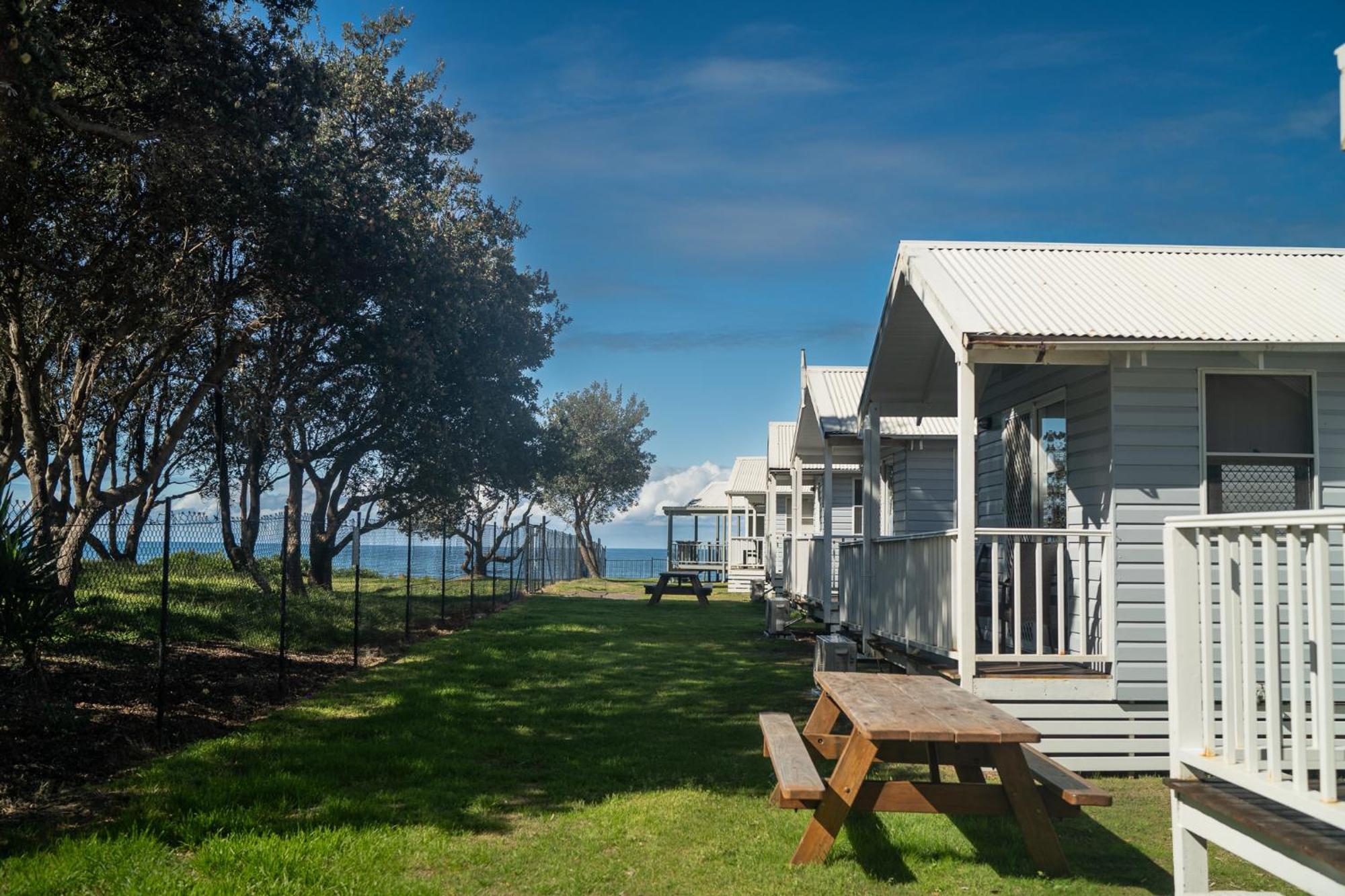 Blue Lagoon Beach Resort Bateau Bay Exterior photo