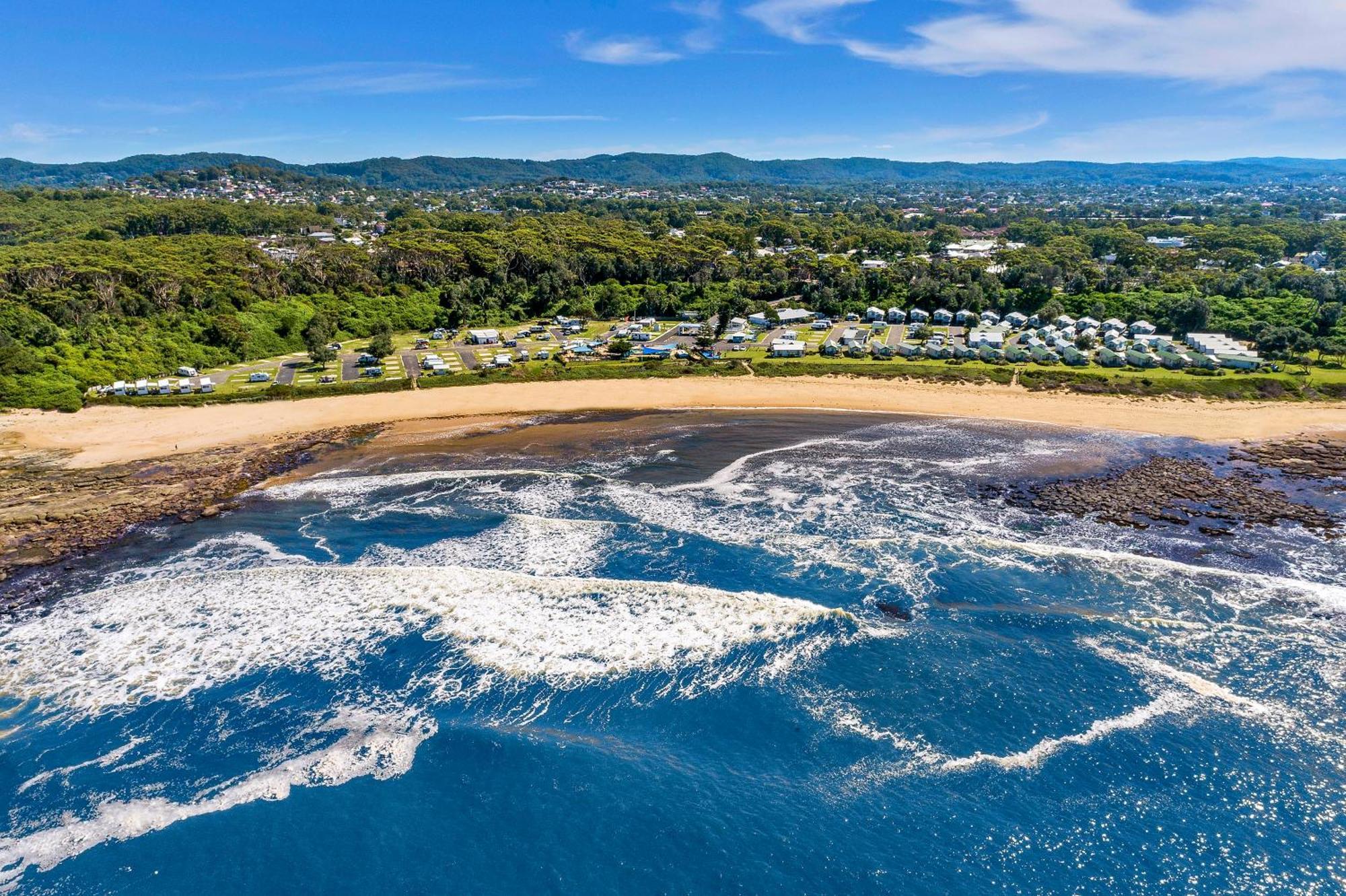 Blue Lagoon Beach Resort Bateau Bay Exterior photo