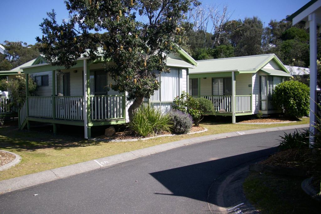 Blue Lagoon Beach Resort Bateau Bay Room photo