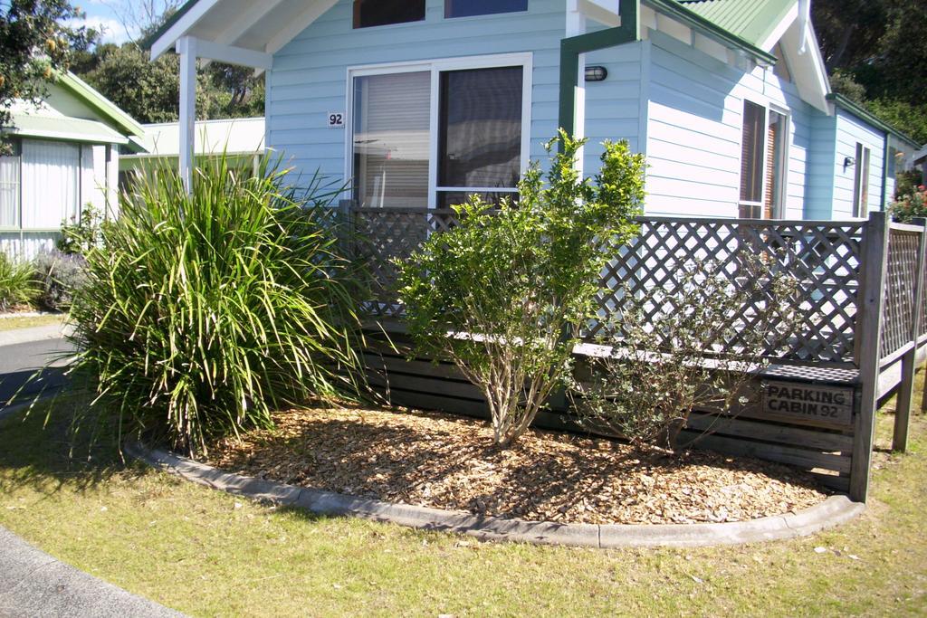 Blue Lagoon Beach Resort Bateau Bay Room photo