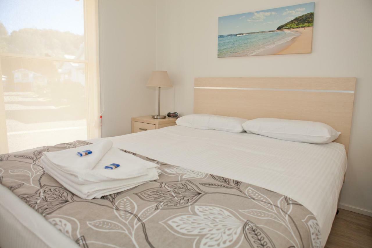 Blue Lagoon Beach Resort Bateau Bay Exterior photo